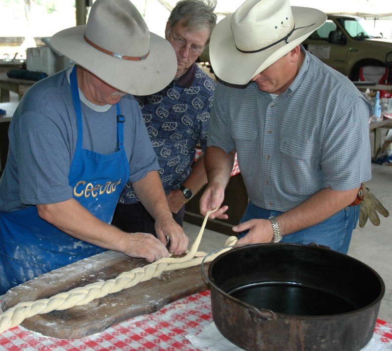 Braiding Sourdough Bread, Round Top, Texas, clinic Spring 2007